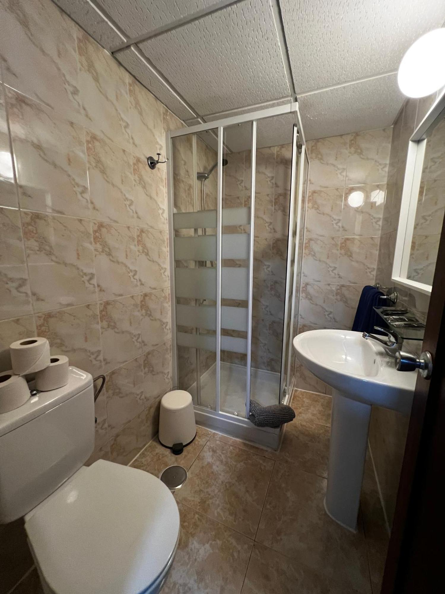 Hostal Residencia Cardona Арресифе Экстерьер фото